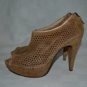 Sz 38 7.5 Gastone Lucioli Suede Peep Toe Platform Heels